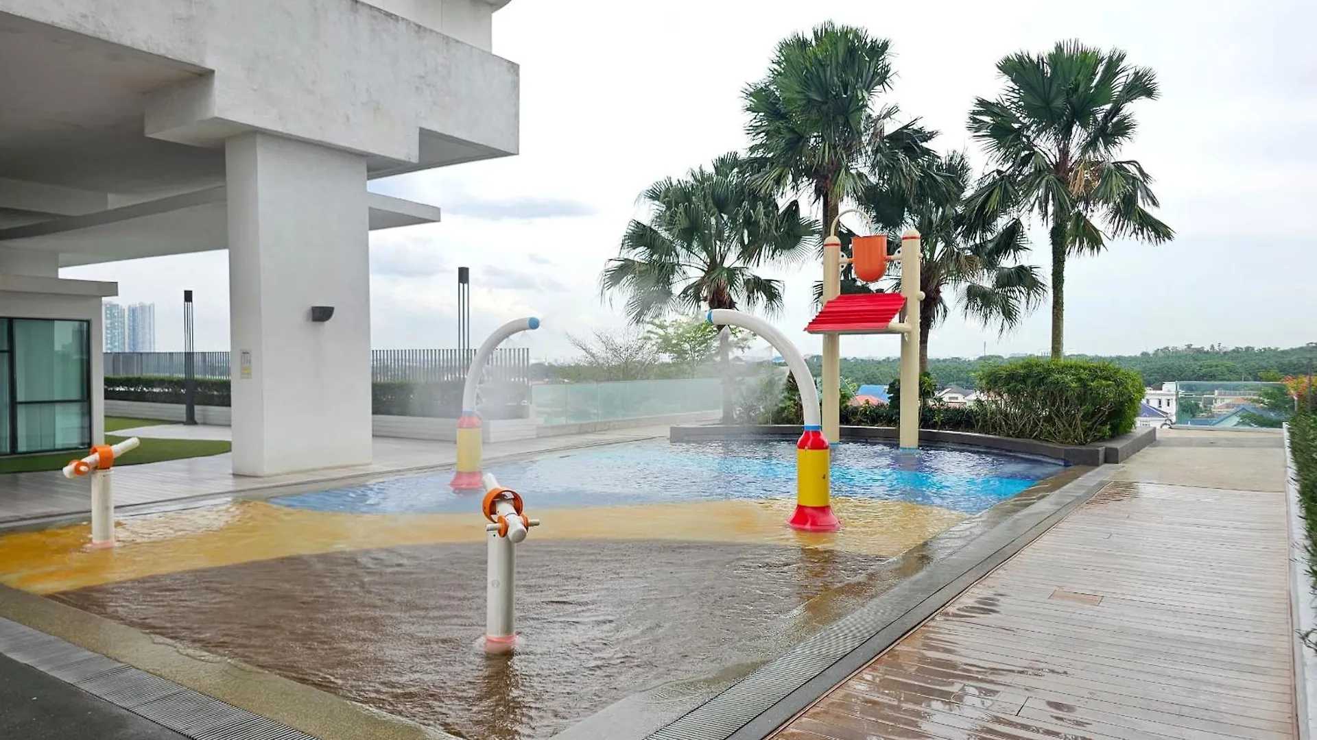 Mosaic Midvalley Southkey 2 Bedroom High Floor By 9 Sands Johor Bahru 0*,  Malaysia